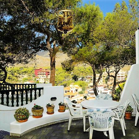 Hostal Los Pinos Cala San Vicente  Bagian luar foto