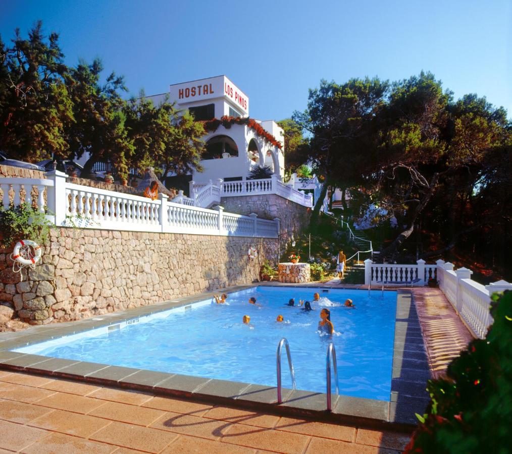 Hostal Los Pinos Cala San Vicente  Bagian luar foto