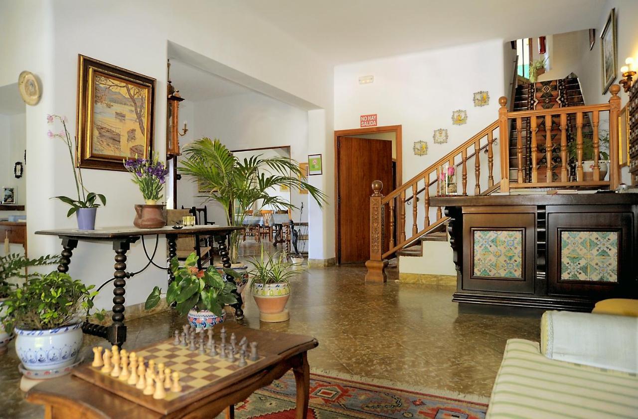 Hostal Los Pinos Cala San Vicente  Bagian luar foto