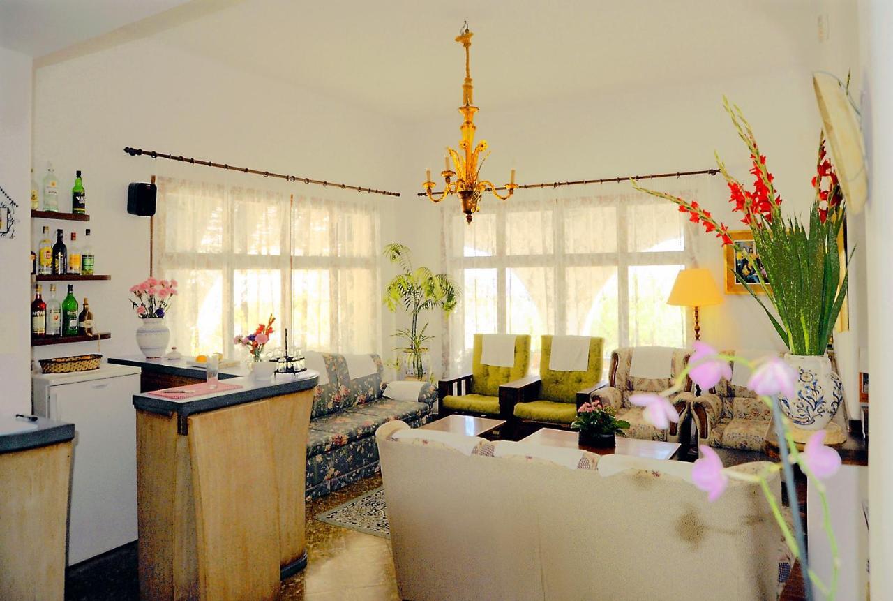 Hostal Los Pinos Cala San Vicente  Bagian luar foto
