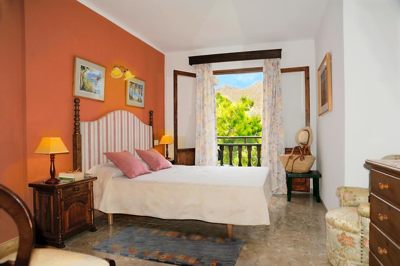 Hostal Los Pinos Cala San Vicente  Bagian luar foto